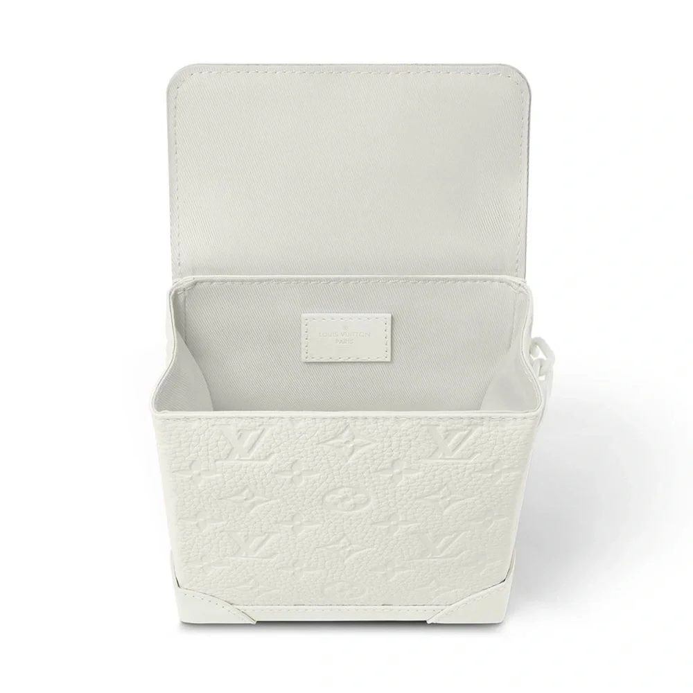 NEW 🤍 Louis Vuitton White Nano Streamer Bag *RARE*